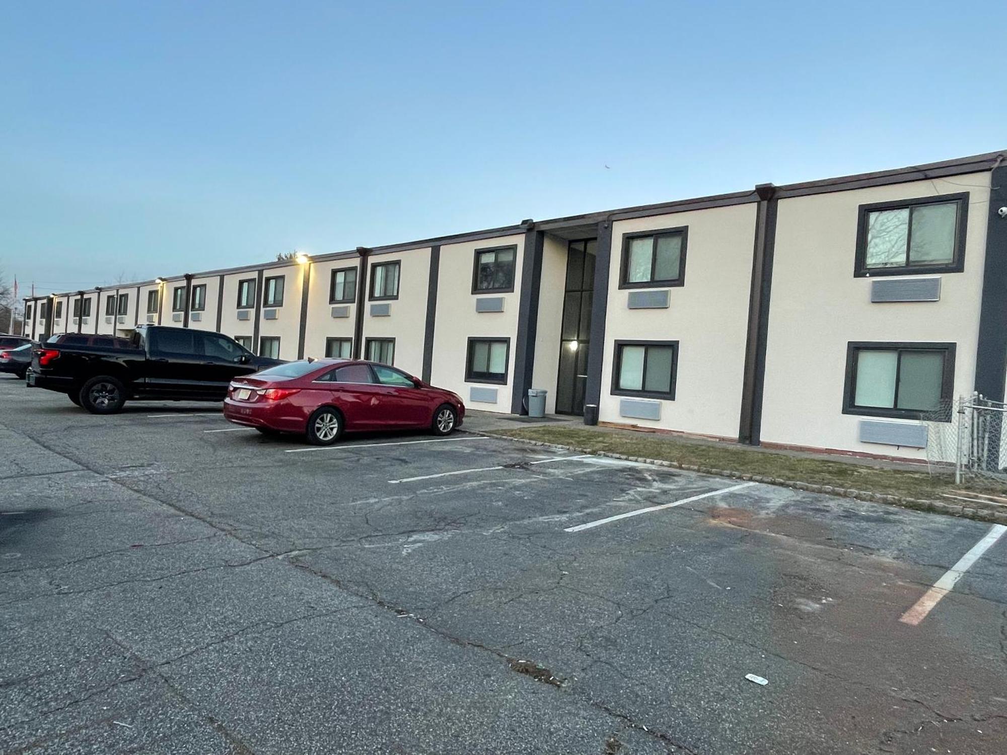 The Wayne Inn Exterior photo